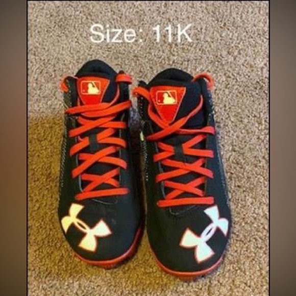 Boys Cleats - Picture 2 of 3